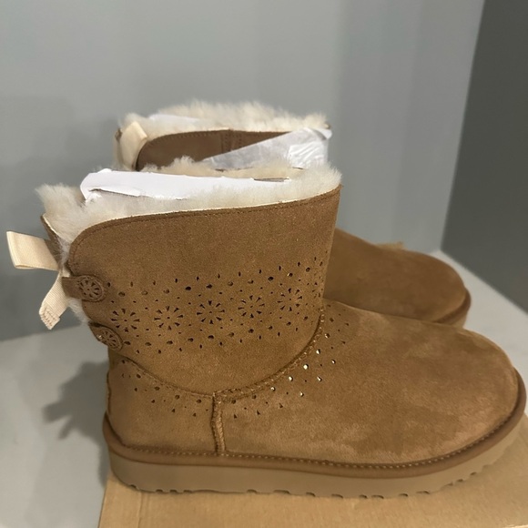 UGG Dae Sunshine Perf Size 11 - Picture 9 of 12